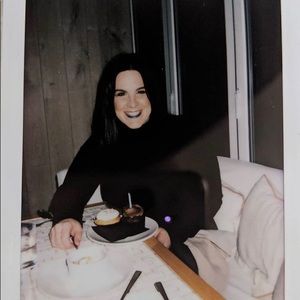 Meet your Posher, Janelle